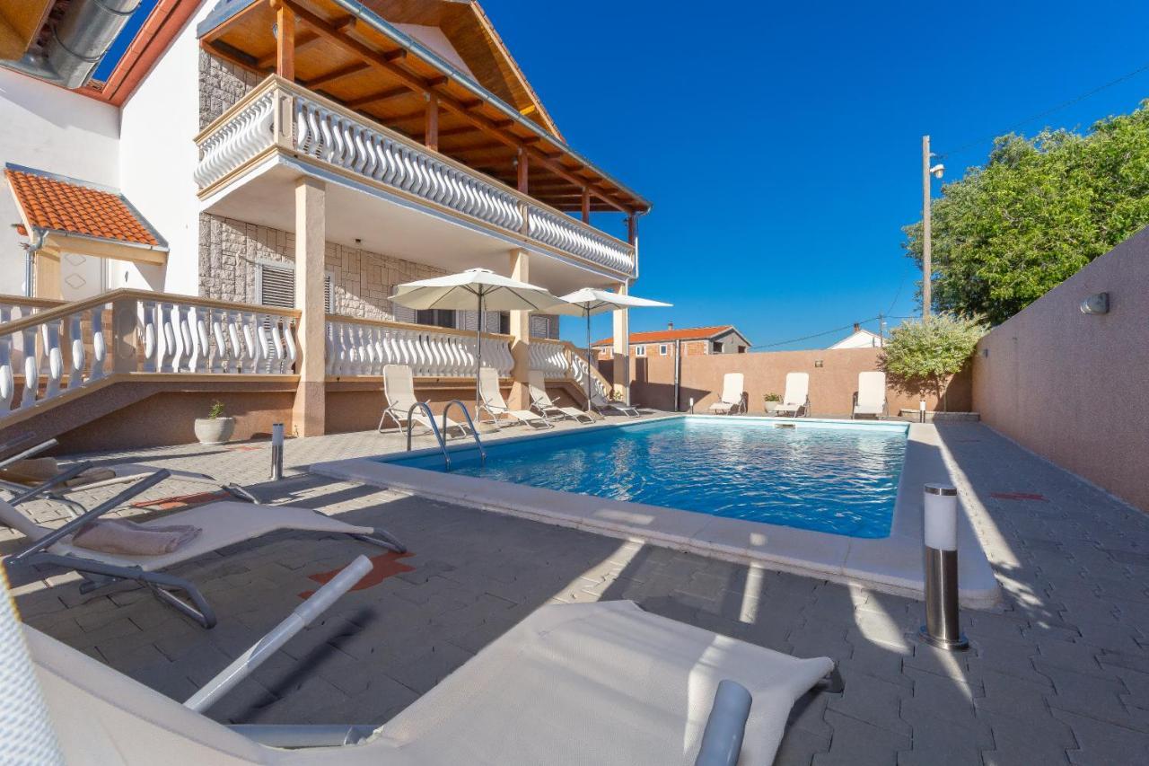 Apartmani Dada بيوغْغاد نا موغو المظهر الخارجي الصورة