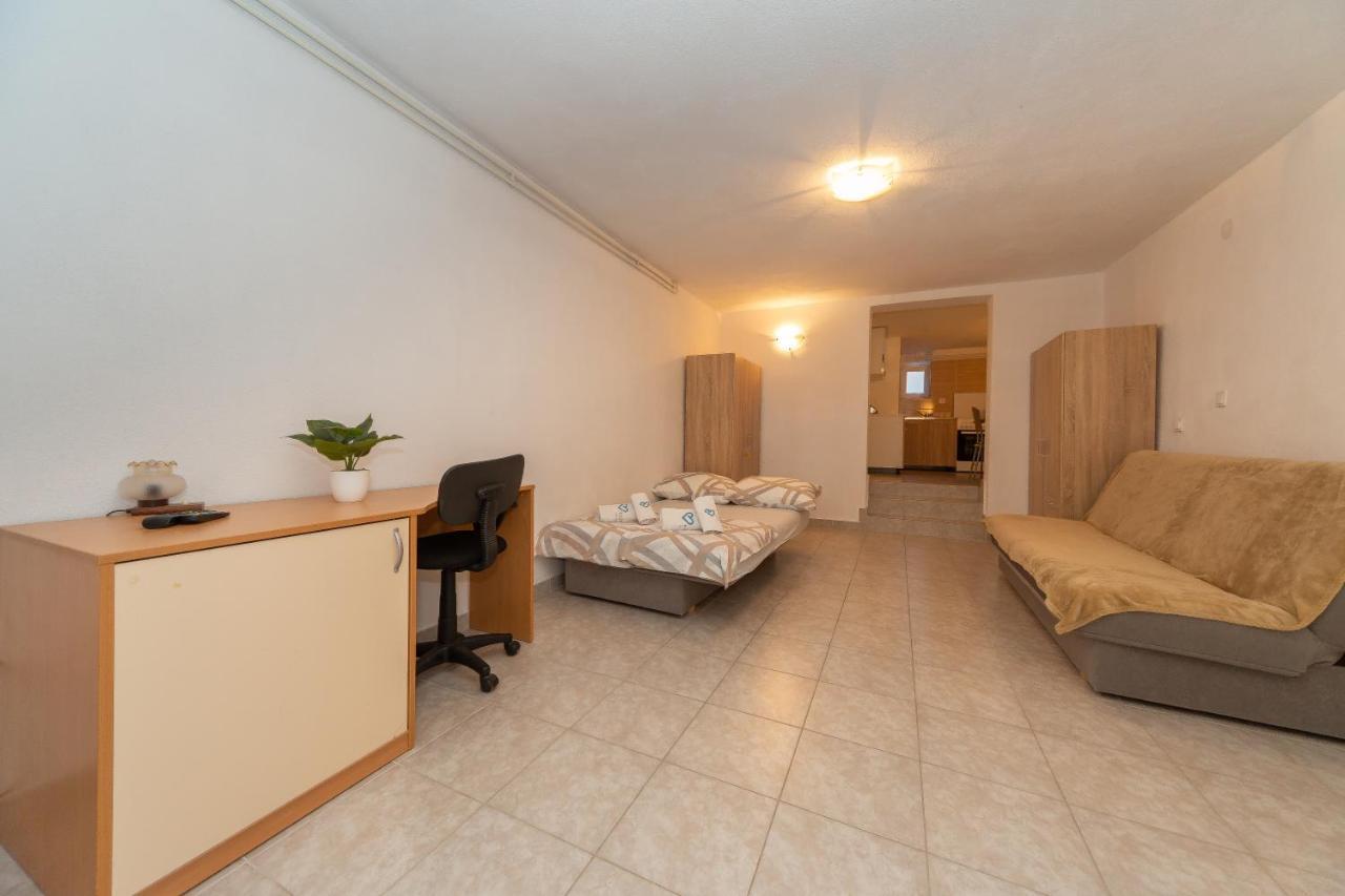 Apartmani Dada بيوغْغاد نا موغو المظهر الخارجي الصورة